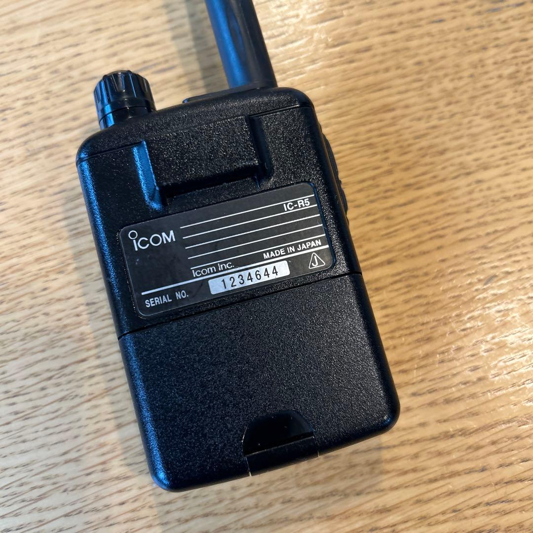 b*3様 Icom IC-R5 エアバンド受信機 & 長短アンテナ + おまけ本