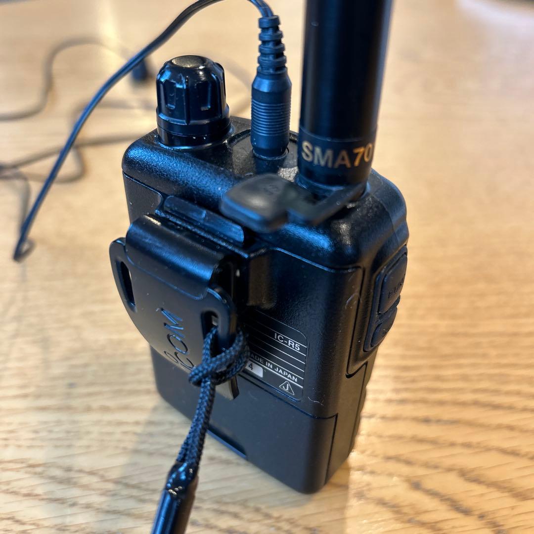 b*3様 Icom IC-R5 エアバンド受信機 & 長短アンテナ + おまけ本