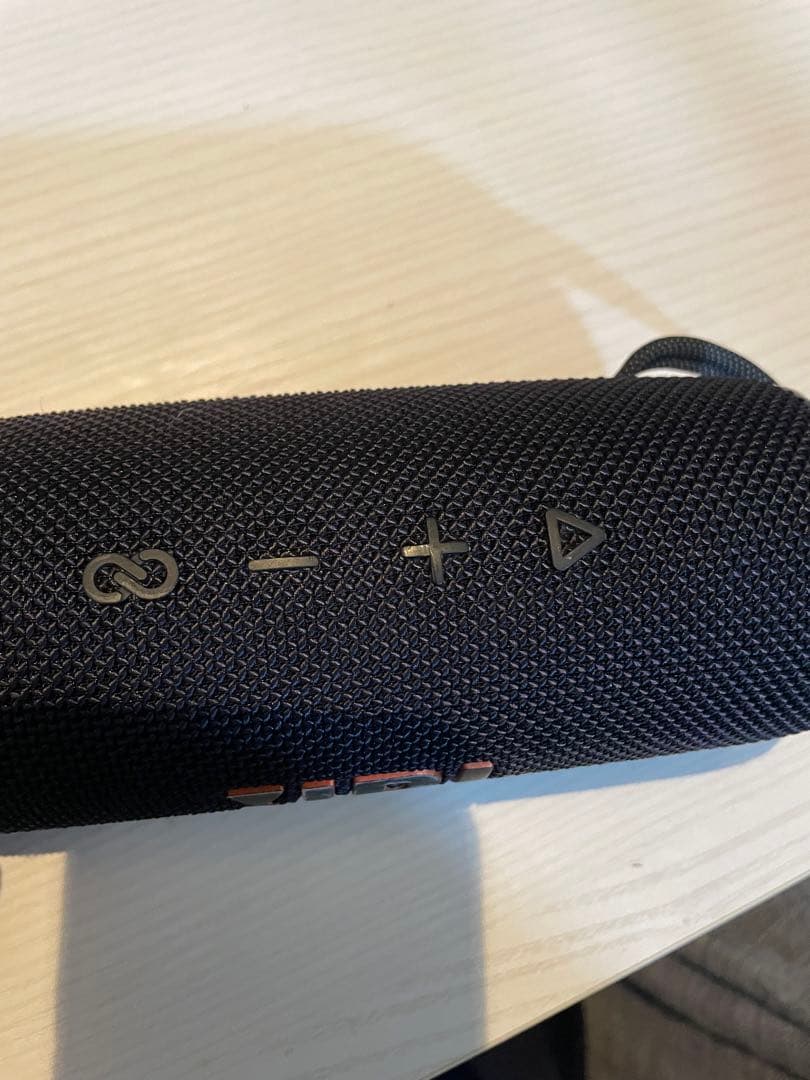 JBL FLIP6 Bluetooth スピーカー　黒