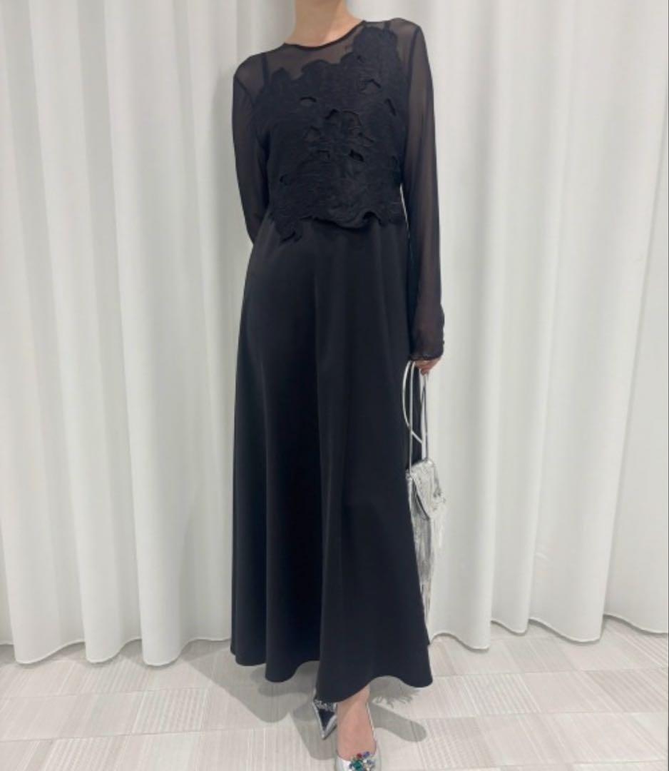 完売商品アメリUPPER EMBROIDERY FLARE DRESS