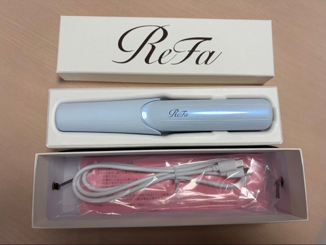 新品未使用♥️ReFa ストレートヘアアイロン ホワイト専用ケース付き