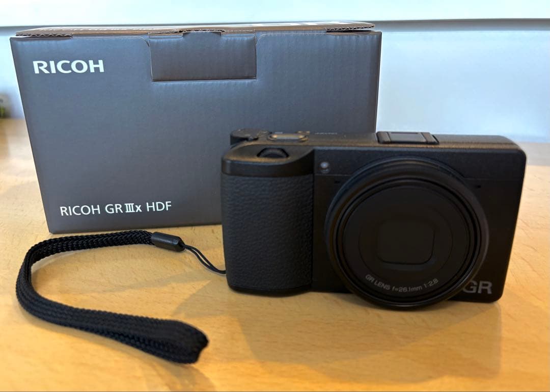 RICOH リコー GR3x HDF カメラ　SDカード付