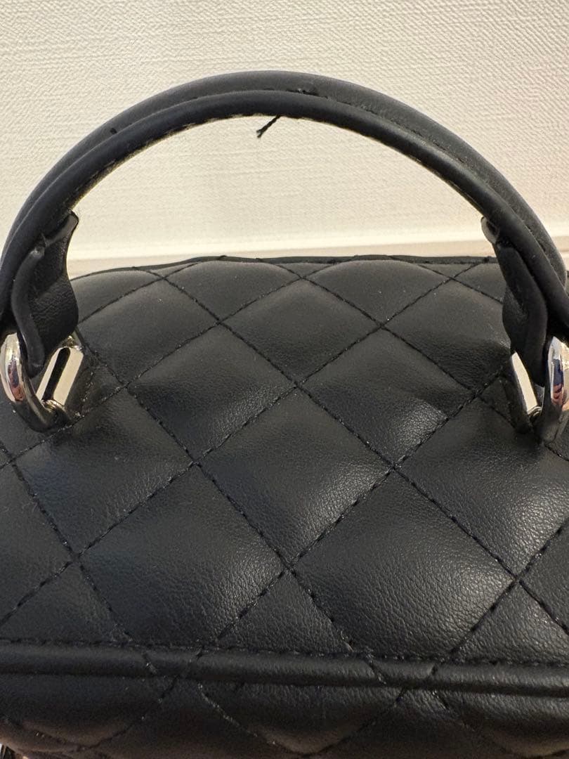 Darich キルティングスクエアミニバッグ ブラック【シルバーパーツ】