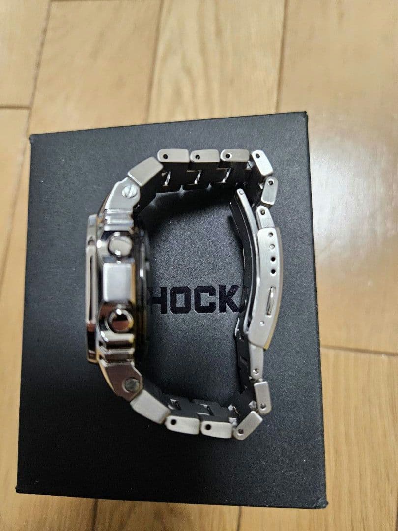 【新品同様】G-SHOCK GMW-B5000D-1JFフルメタル【国内正規品】