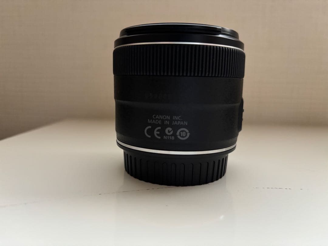 Canon EF 24mm f/2.8 IS USM レンズ