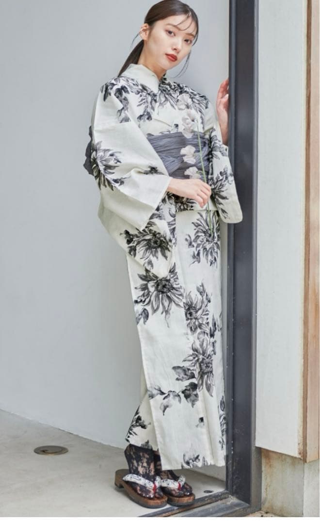 絵文字　Dita新品未使用品♡2024♡夏色の向日葵しらべ(墨色)