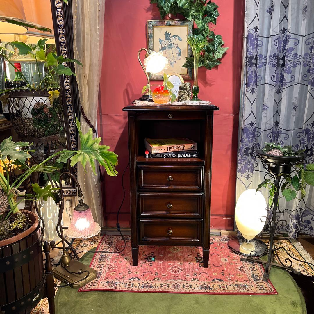 Sale KENT クラシカル　３DR アクセント　ホールキャビネット