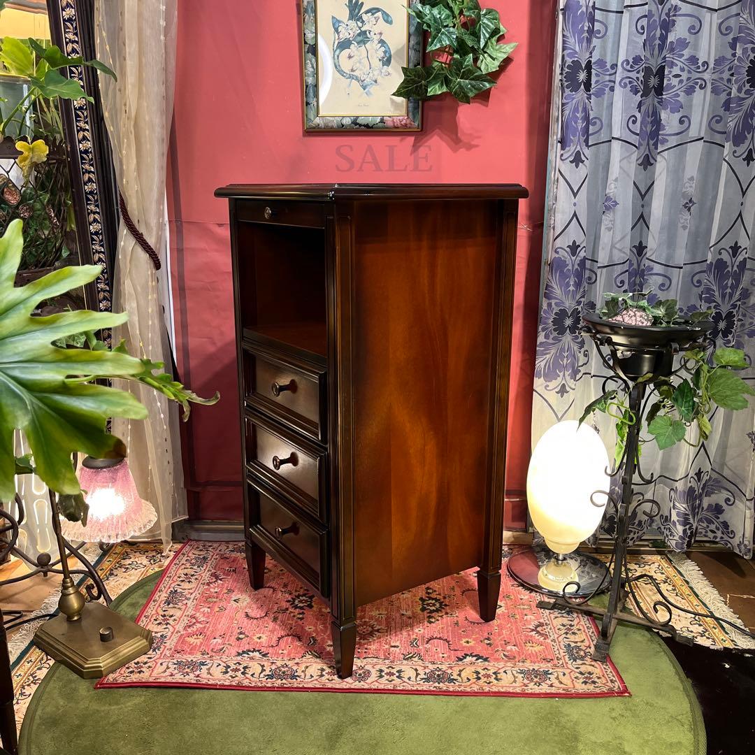 Sale KENT クラシカル　３DR アクセント　ホールキャビネット