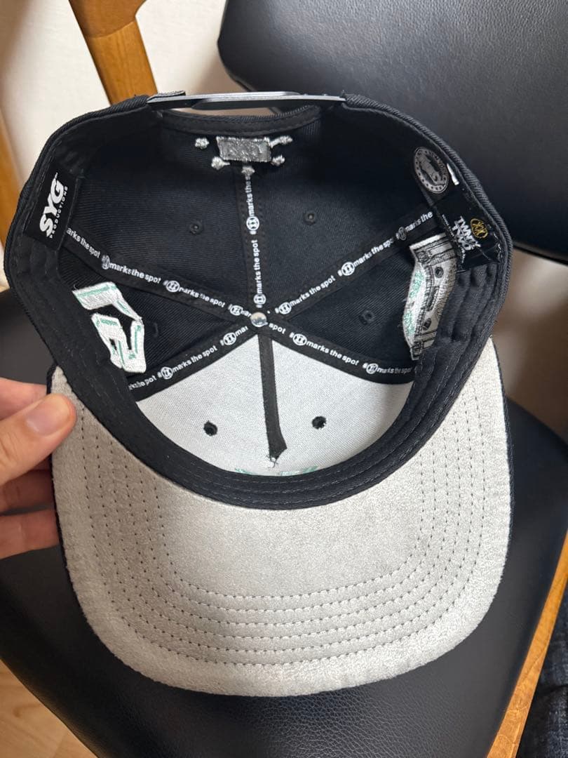 未使用　TWNTY TWO NY TIFFANY SNAPBACK CAP