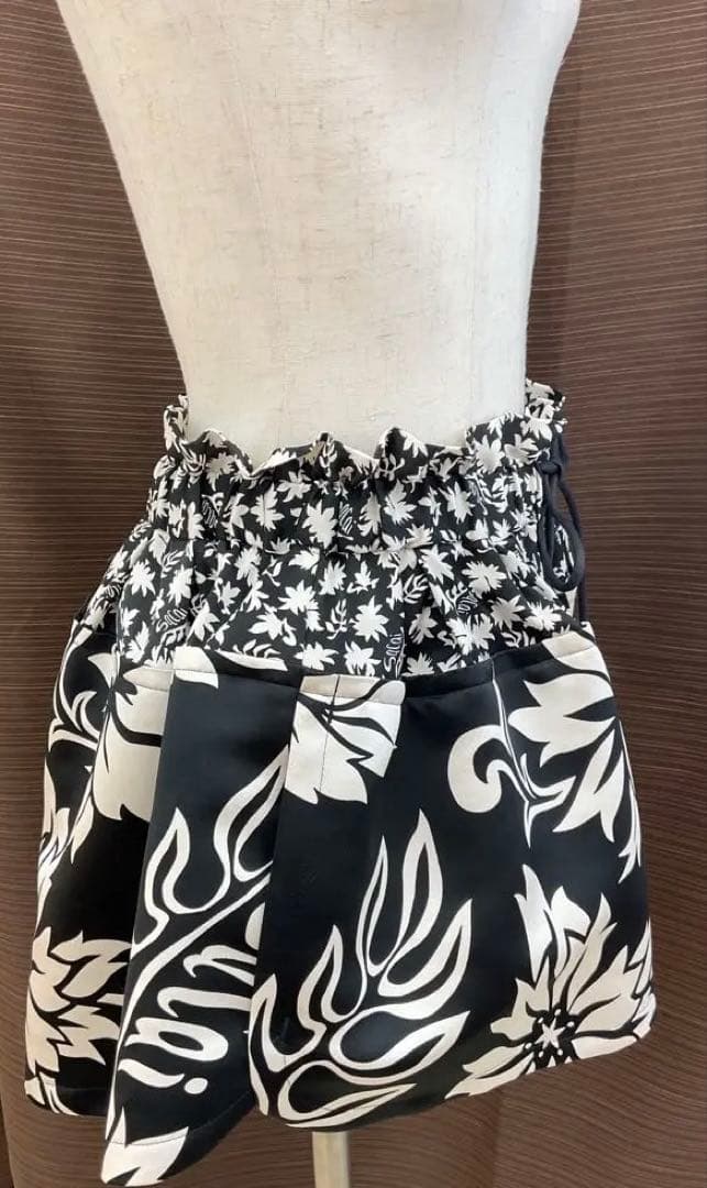 sacai(サカイ) ショートパンツ　　美品　1433