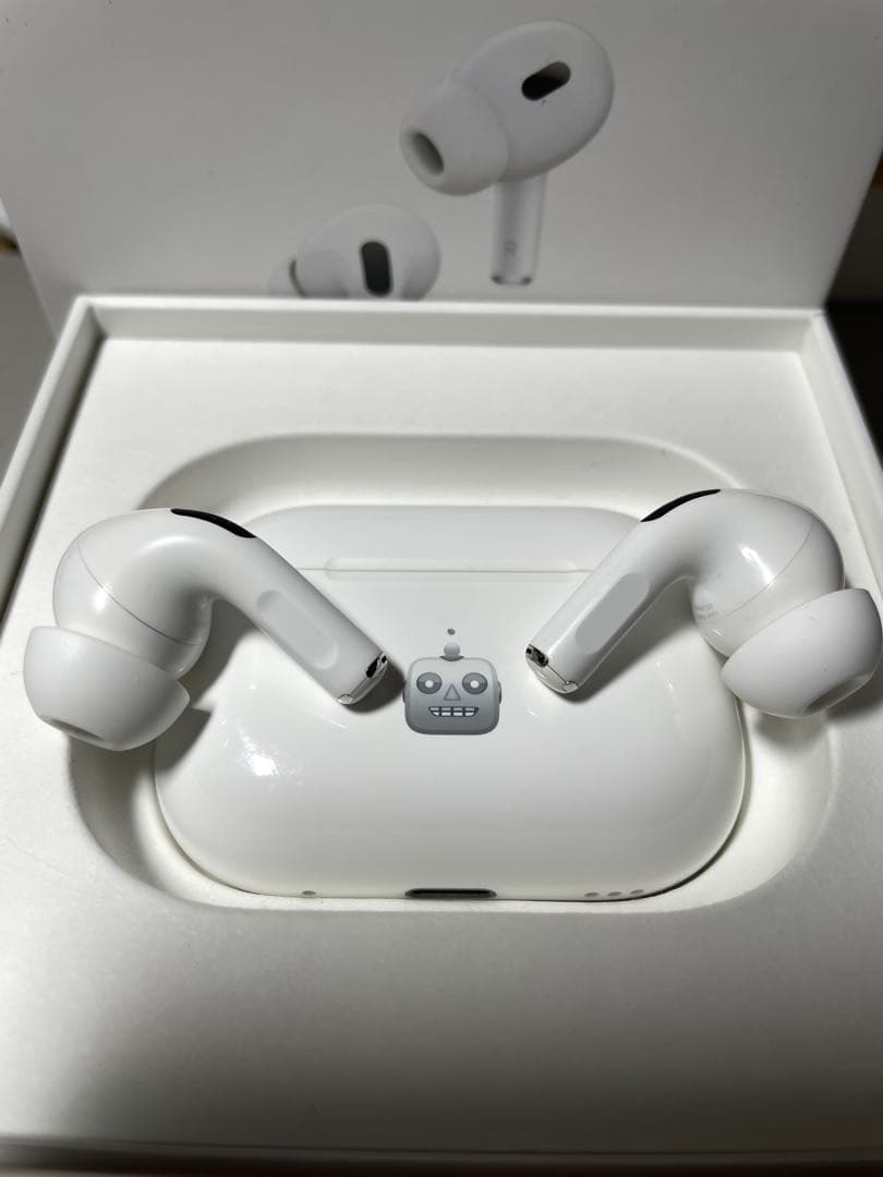 Apple正規品AirPods PRO 第2世代 左耳のみ　片耳　L 225
