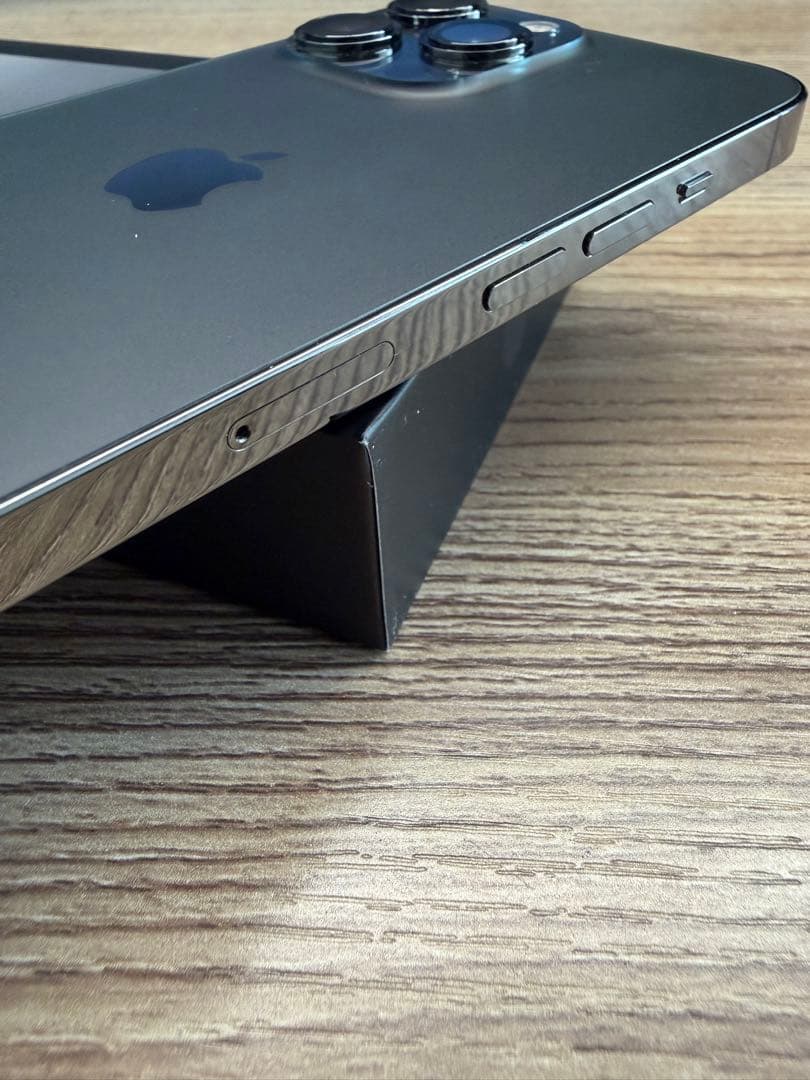 Apple iPhone 13 Pro 1TB 本体