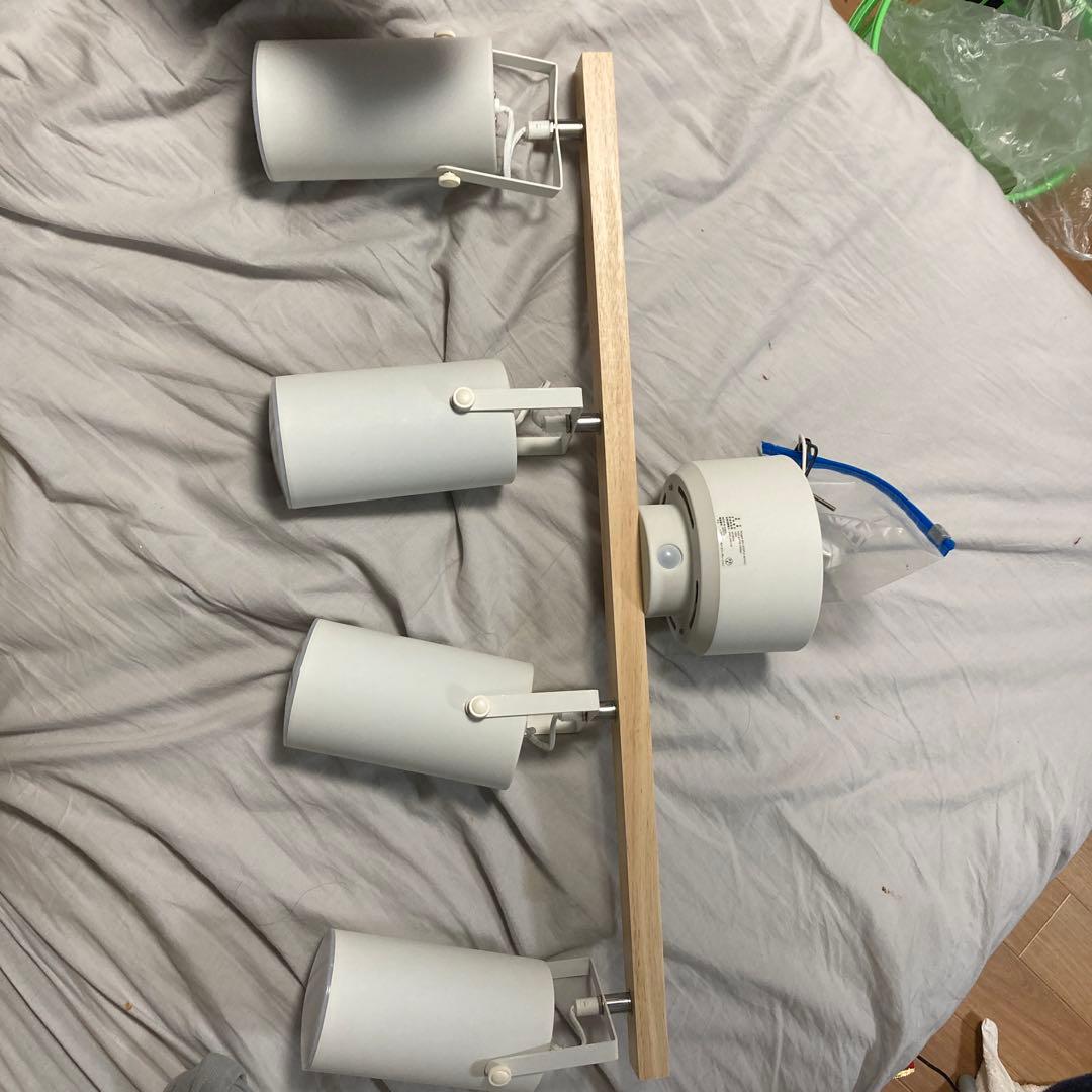 12/28までLOWYA LEDシーリングライト 調光機能付き　木目　激安