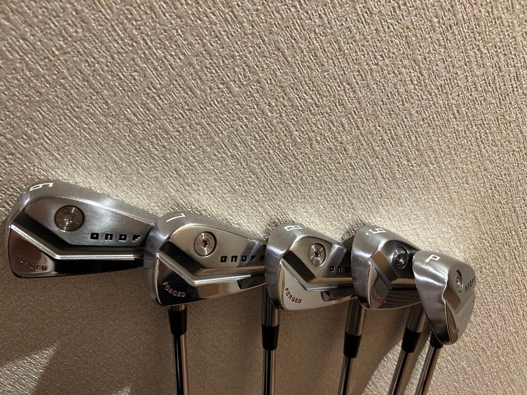 オノフクロ　アイアン　モーダス105R 2022