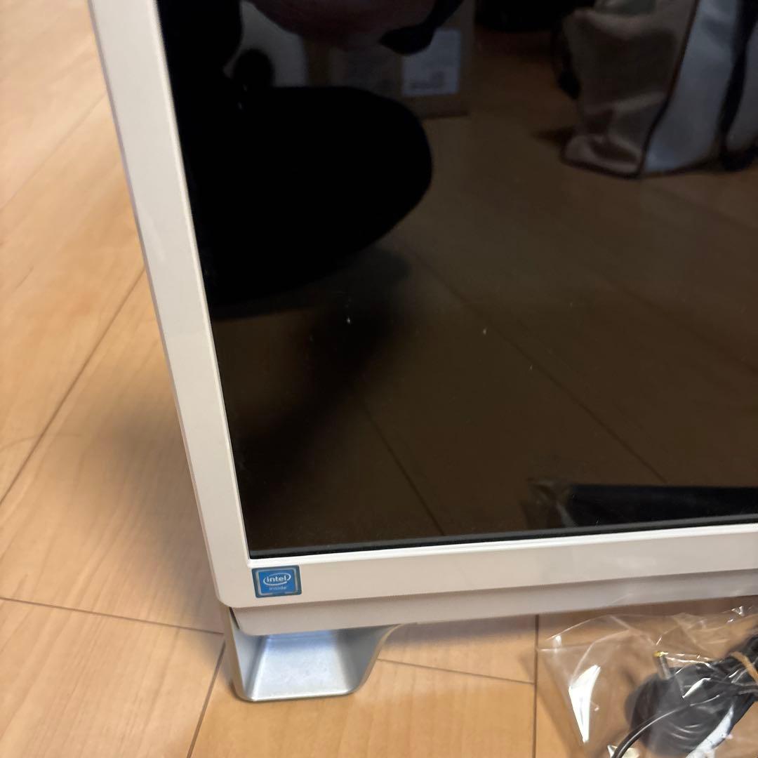 FUJITSU FMVF52A3W 一体型デスクトップパソコン