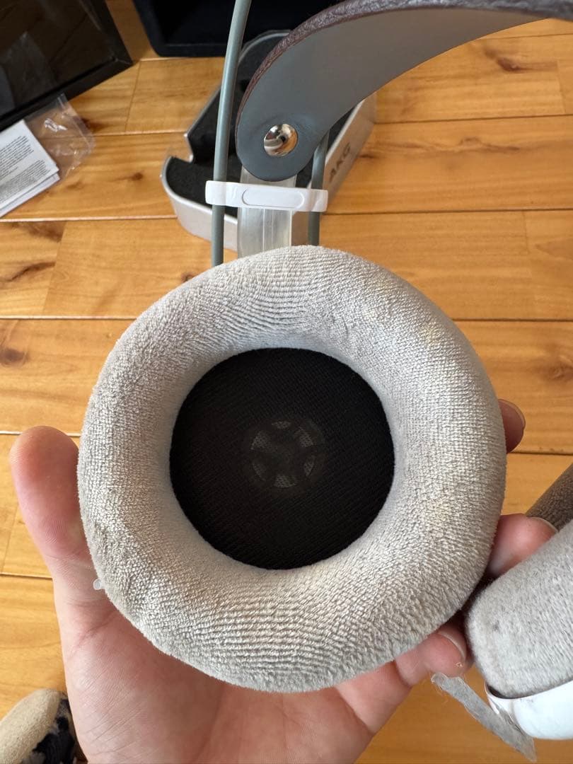 AKG K701-Y3 オープンエアー型プロフェッショナル・ヘッドホン