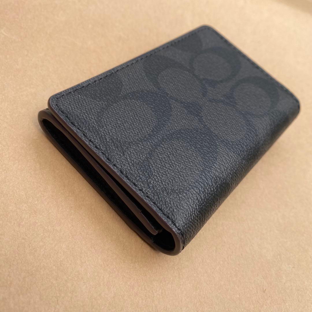 カードケース　定期入れ　名刺入れ　ブラック