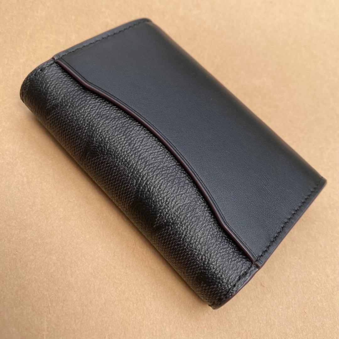 カードケース　定期入れ　名刺入れ　ブラック