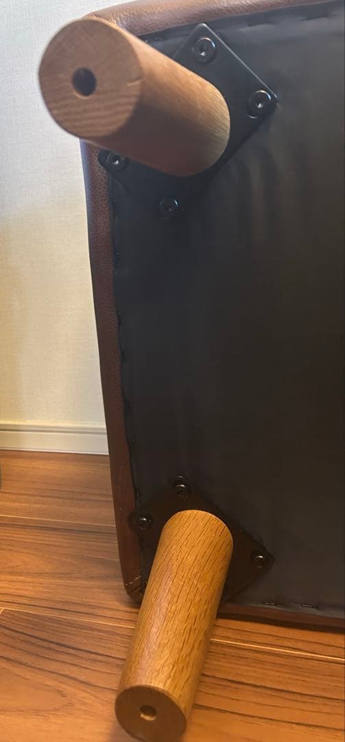 unicoレザーオットマン