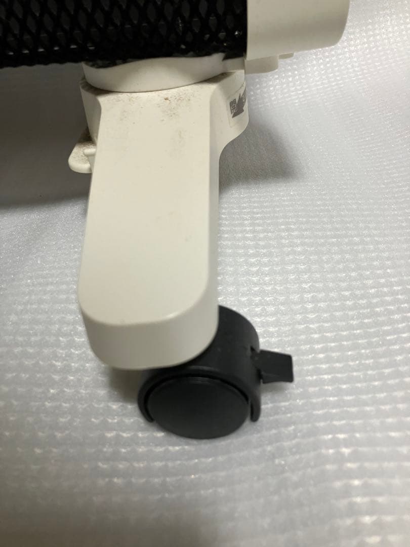 シロカ 遠赤軽量ヒーター「かるポカ」 SN-M451 ホワイト 2024年製