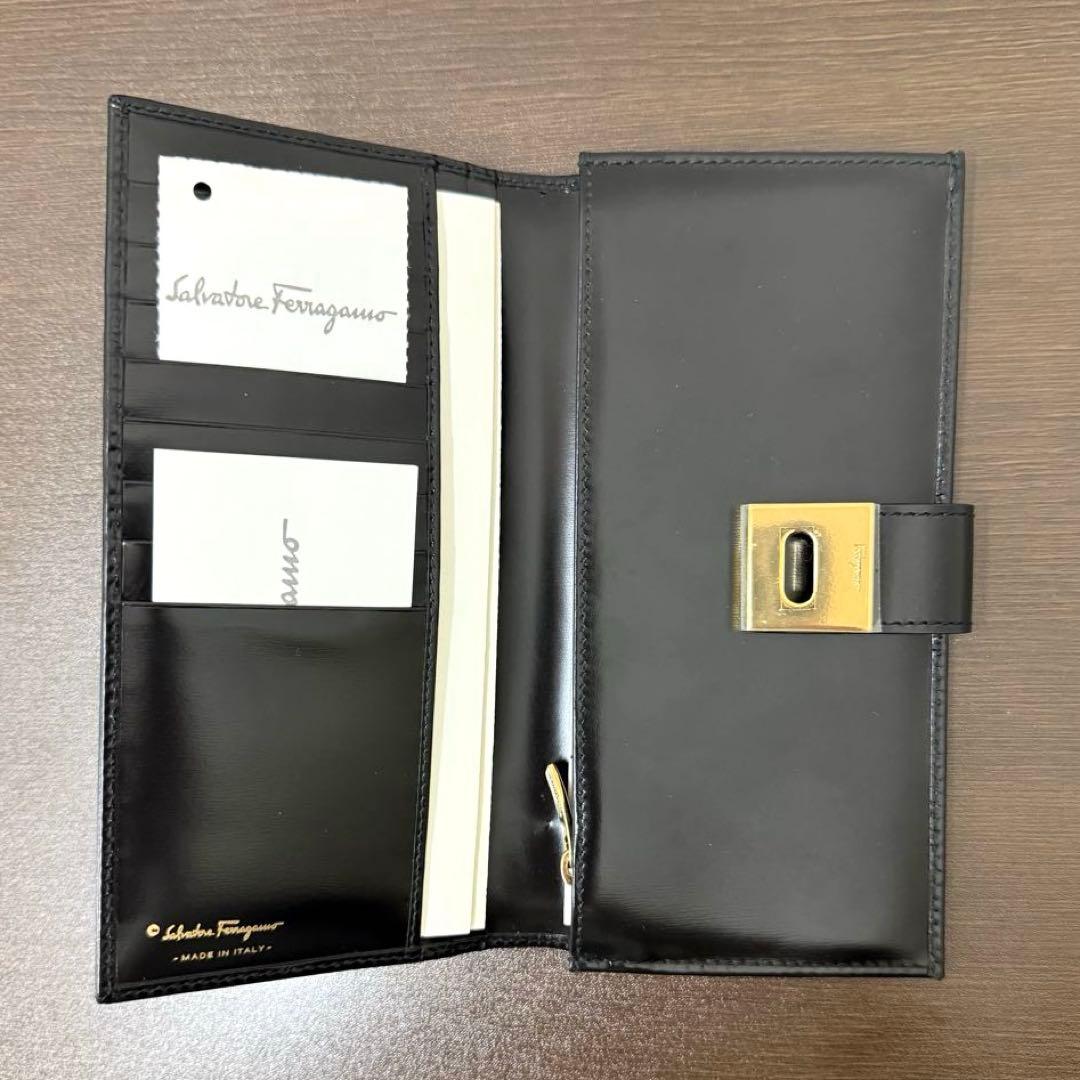 Salvatore Ferragamo フェラガモ ガンチーニ ブラック長財布