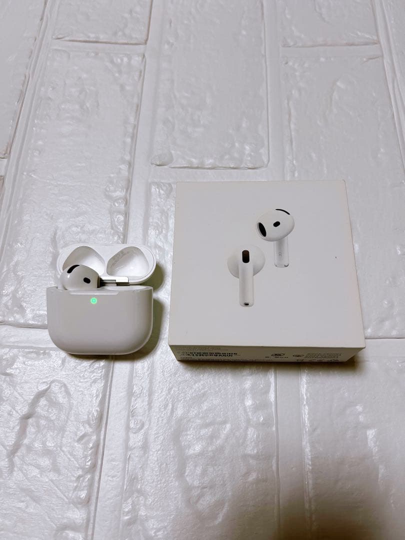 AirPods4アクティブノイズキャンセリング搭載　左耳のみ　充電ケース　箱付き