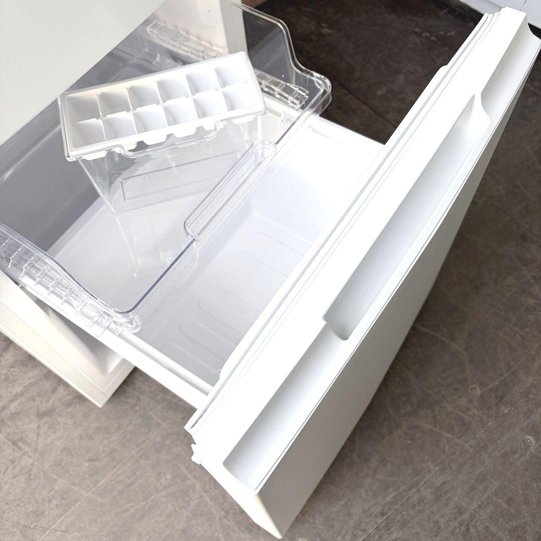 配送設置無料！純正SHARPシンプルホワイトコンパクト冷蔵庫！完動超美品！