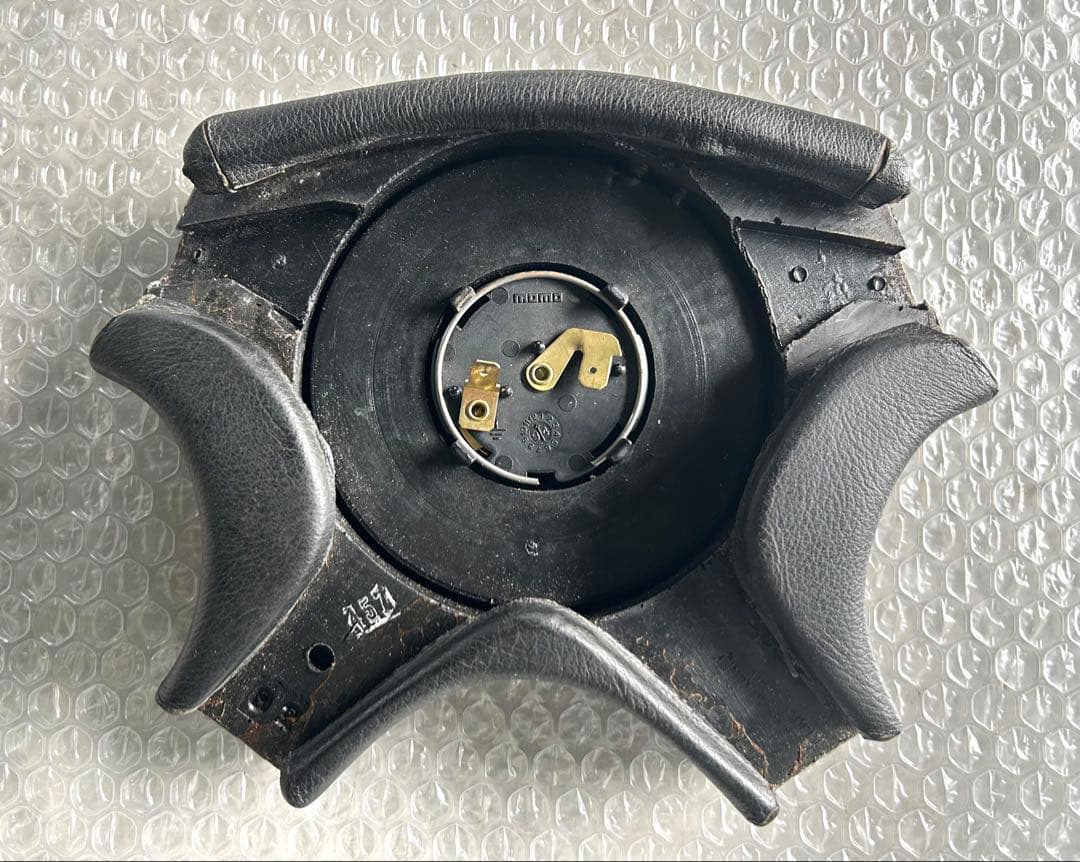 momo オリンピックⅢ 当時物スポーツタイプ ステアリング・ハンドル本体