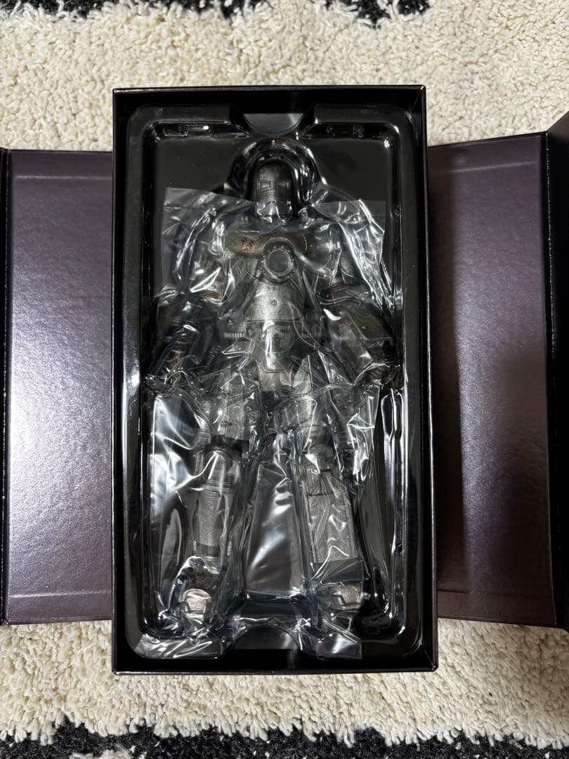 ZDTOYS　アイアンマン　中動玩具