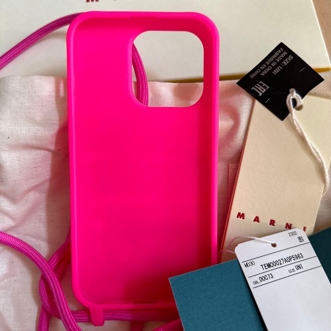 MARNI iPhoneケース　ピンク　ショルダー