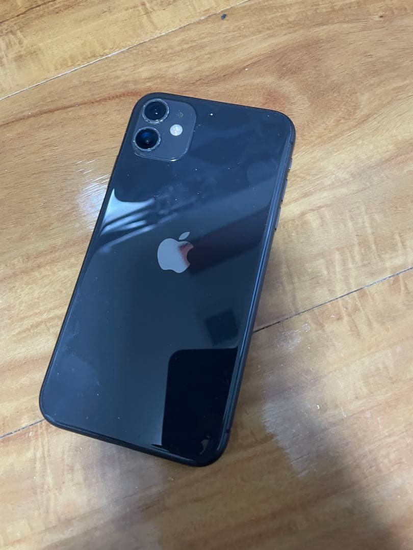 Apple iPhone 11 ブラック　128gb シムフリー　本体のみ