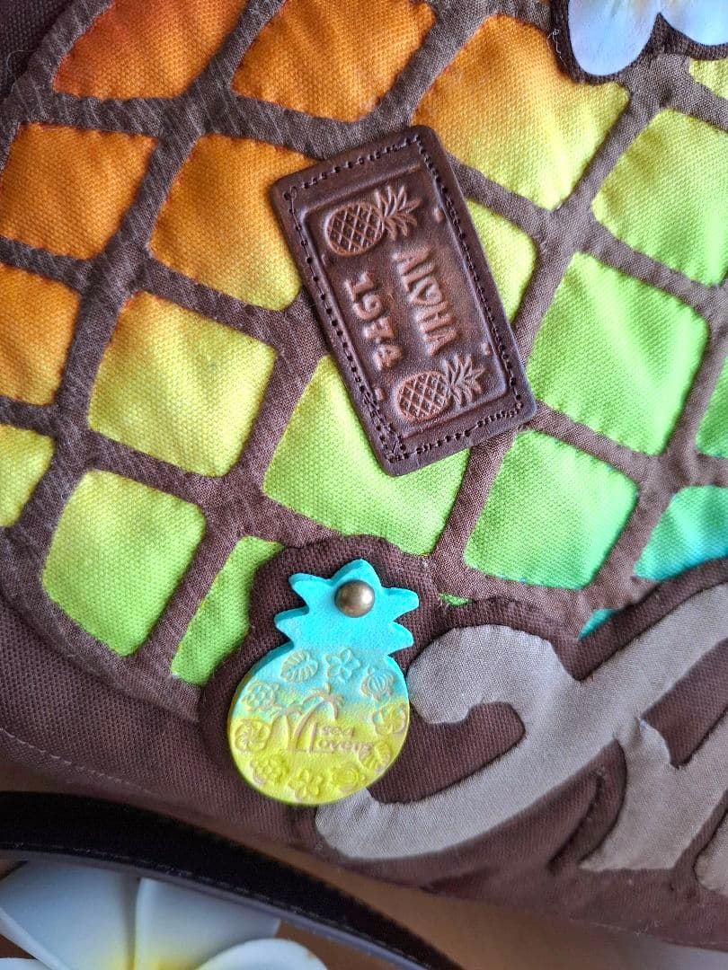 最終お値下げ！ハワイアンキルト　バッグ　2WAY ファスナー　革タグチャーム付