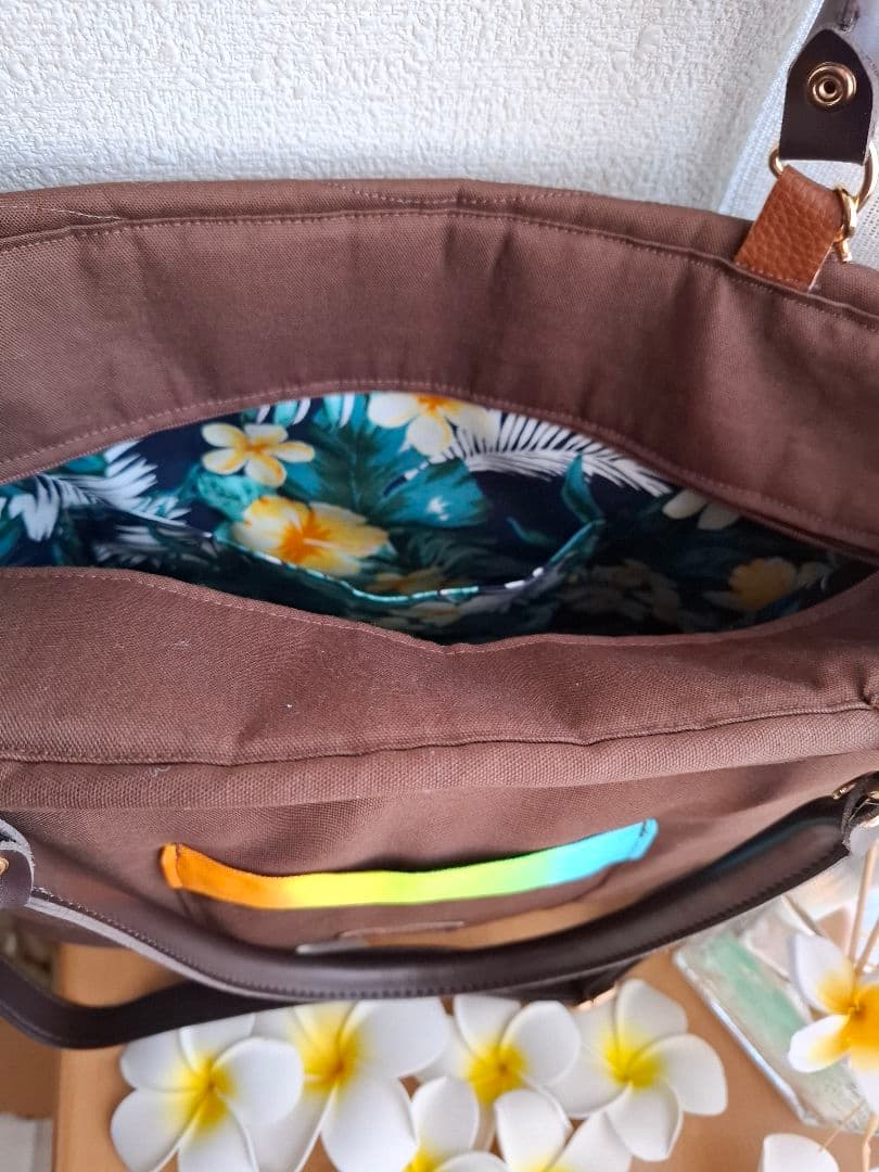 最終お値下げ！ハワイアンキルト　バッグ　2WAY ファスナー　革タグチャーム付
