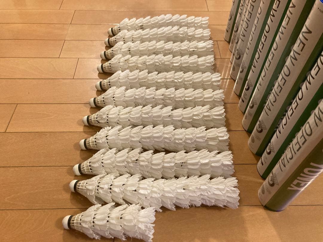 ニューオフィシャルなど　基礎・パターン・ノック用シャトル125個