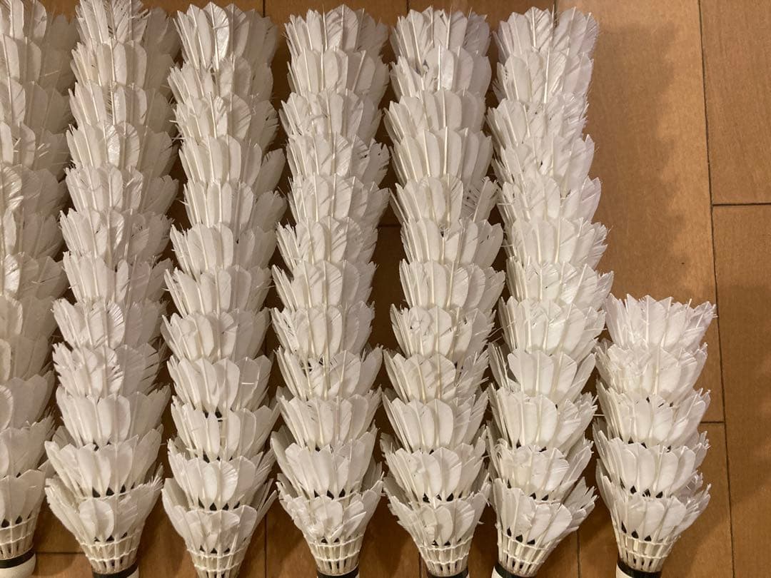 ニューオフィシャルなど　基礎・パターン・ノック用シャトル125個