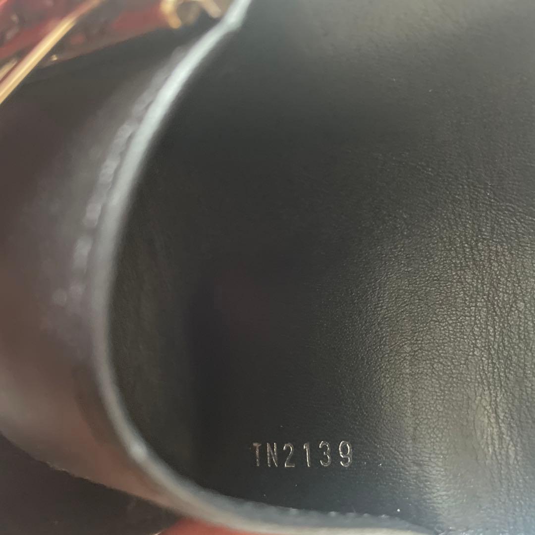 ルイヴィトン　マヒナ4連キーケース(黒)