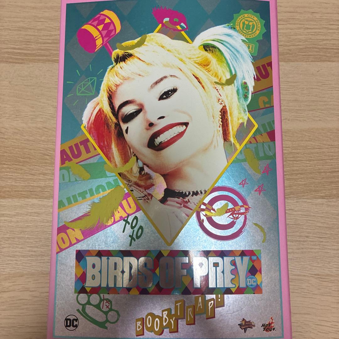 ホットトイズ　ムービーマスターピースハーレイクイン　コーションテープ版