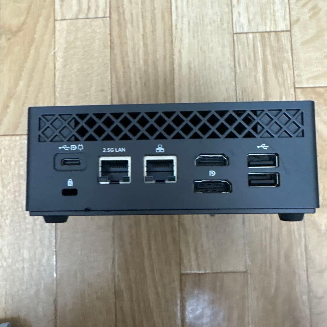 ミニPC Ryzen75825U搭載底ネジ1個無し