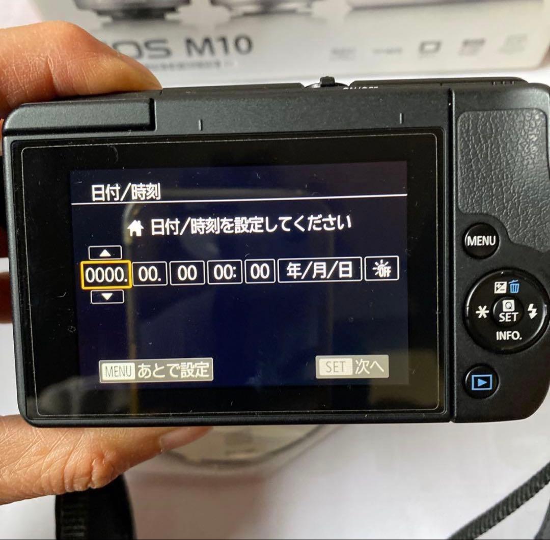 Canon EOS M10 ダブルレンズキット