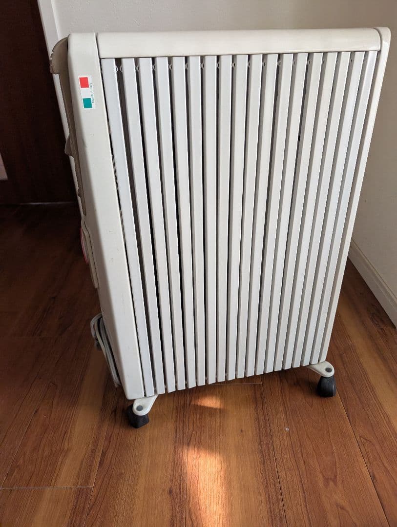 オイルヒーター キャスター付き ホワイト