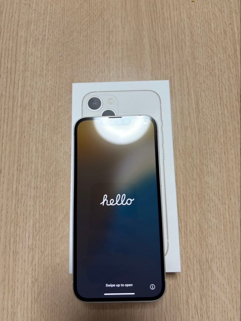 iPhone13 スターライト　美品　256GB