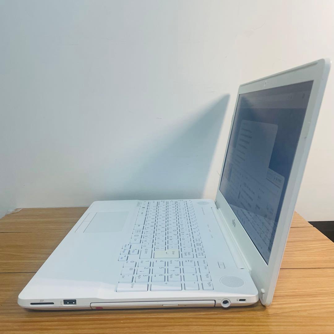 設定済みすぐ使えるホワイトノート大容量750ギガカメラWin11オフィスDVD