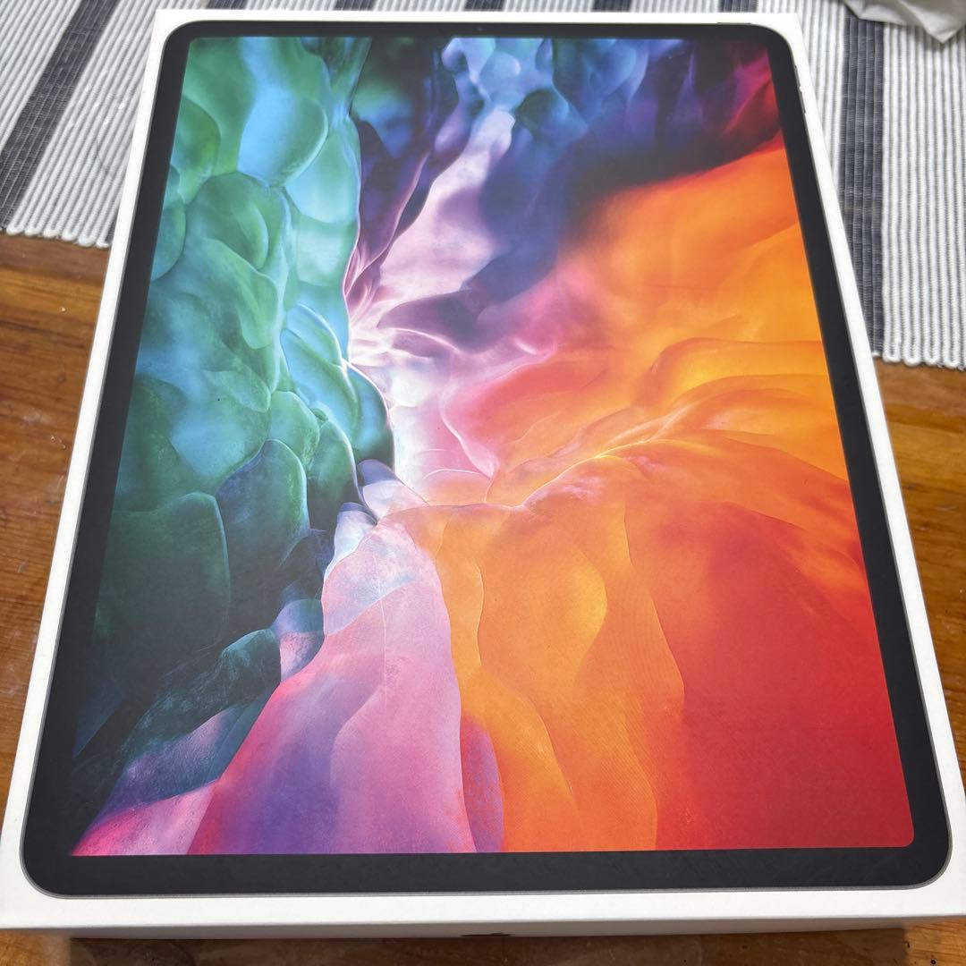 iPad Pro12.9インチ本体 代4世代wifiモデル256GB ケース付き