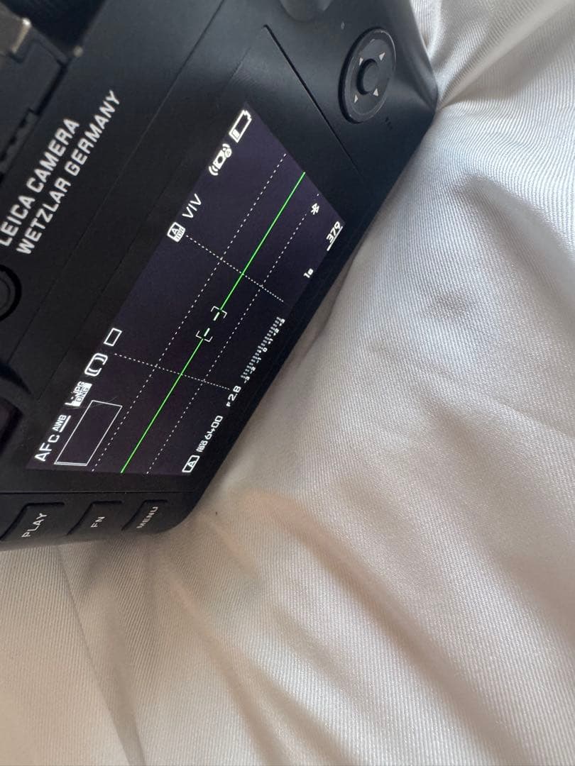 デジタルミラーレスカメラ 標準レンズ付き