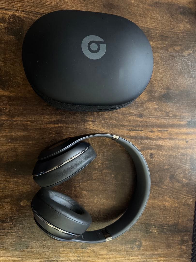 Beats ワイヤレスヘッドホン ブラック ケース付き