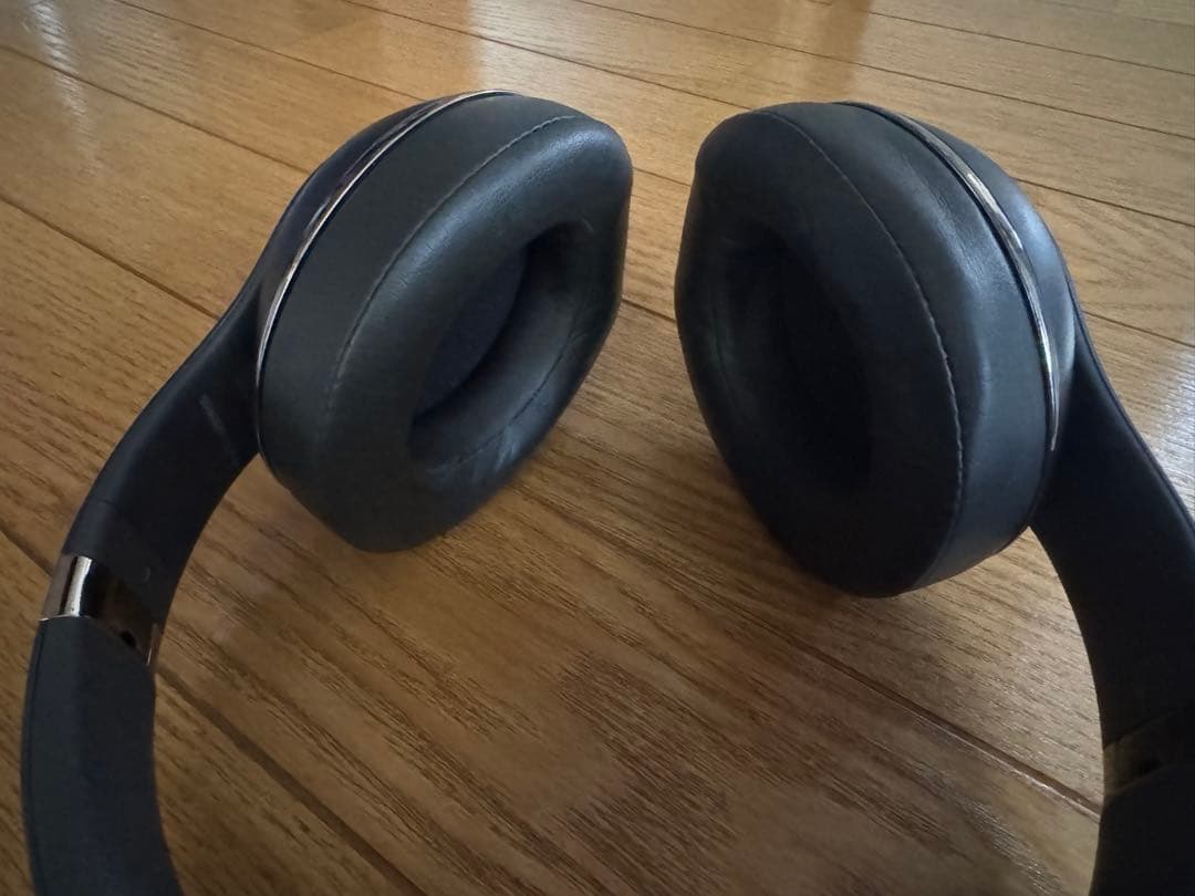 Beats ワイヤレスヘッドホン ブラック ケース付き