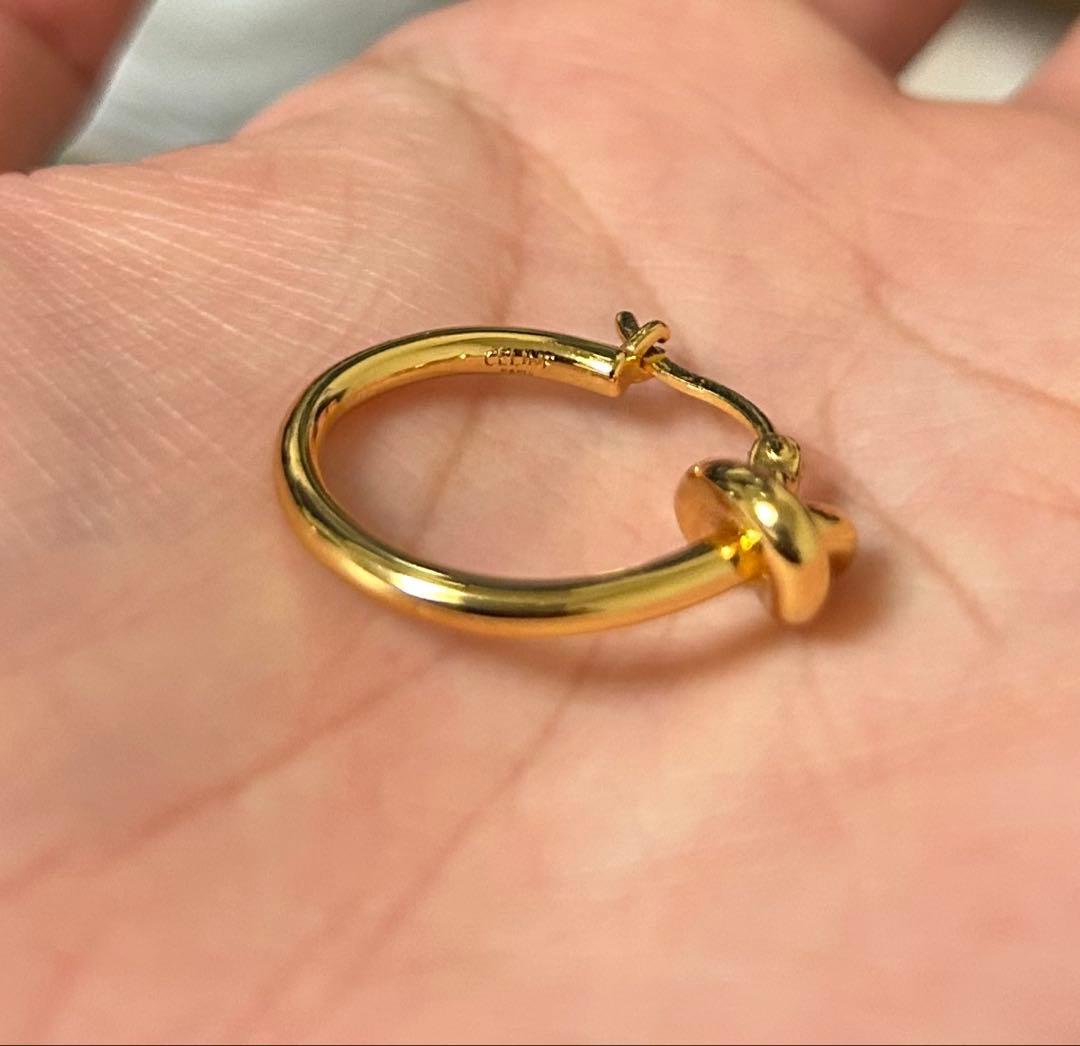 CELINE ノットフープピアス