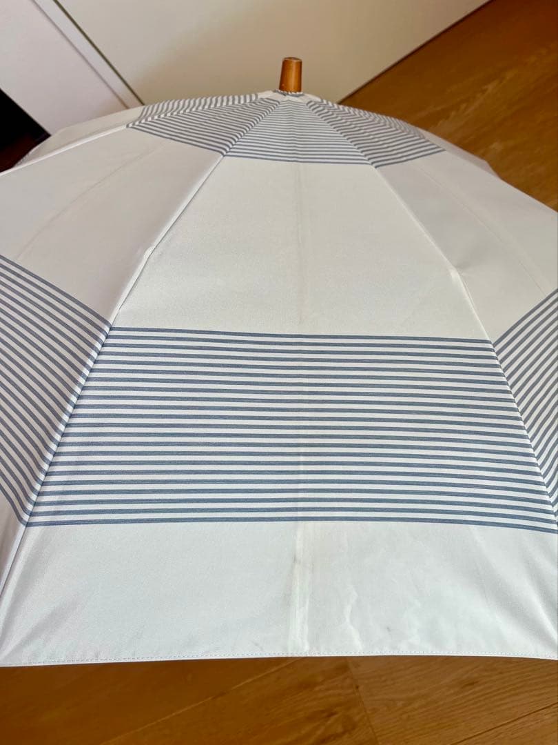 【サンバリア 100】 折りたたみ日傘 ２段折 / ボーダー ブルー