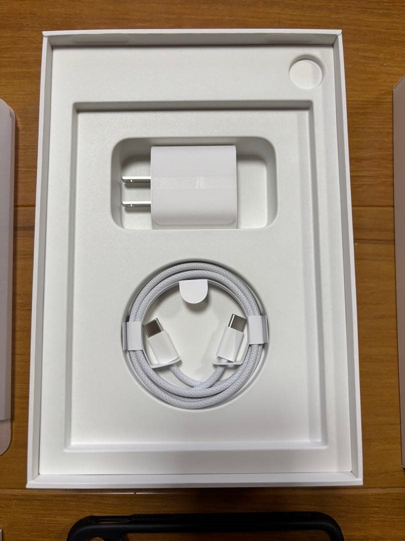 iPad mini (第7世代) Wi-Fiモデル128GB本体　他セット