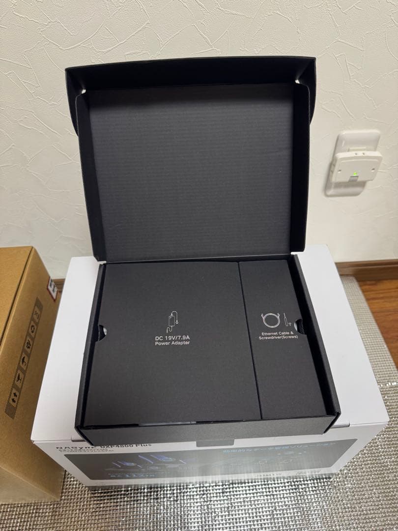 UGREEN NASync DXP4800 Plus 4ベイ NAS 新品未使用